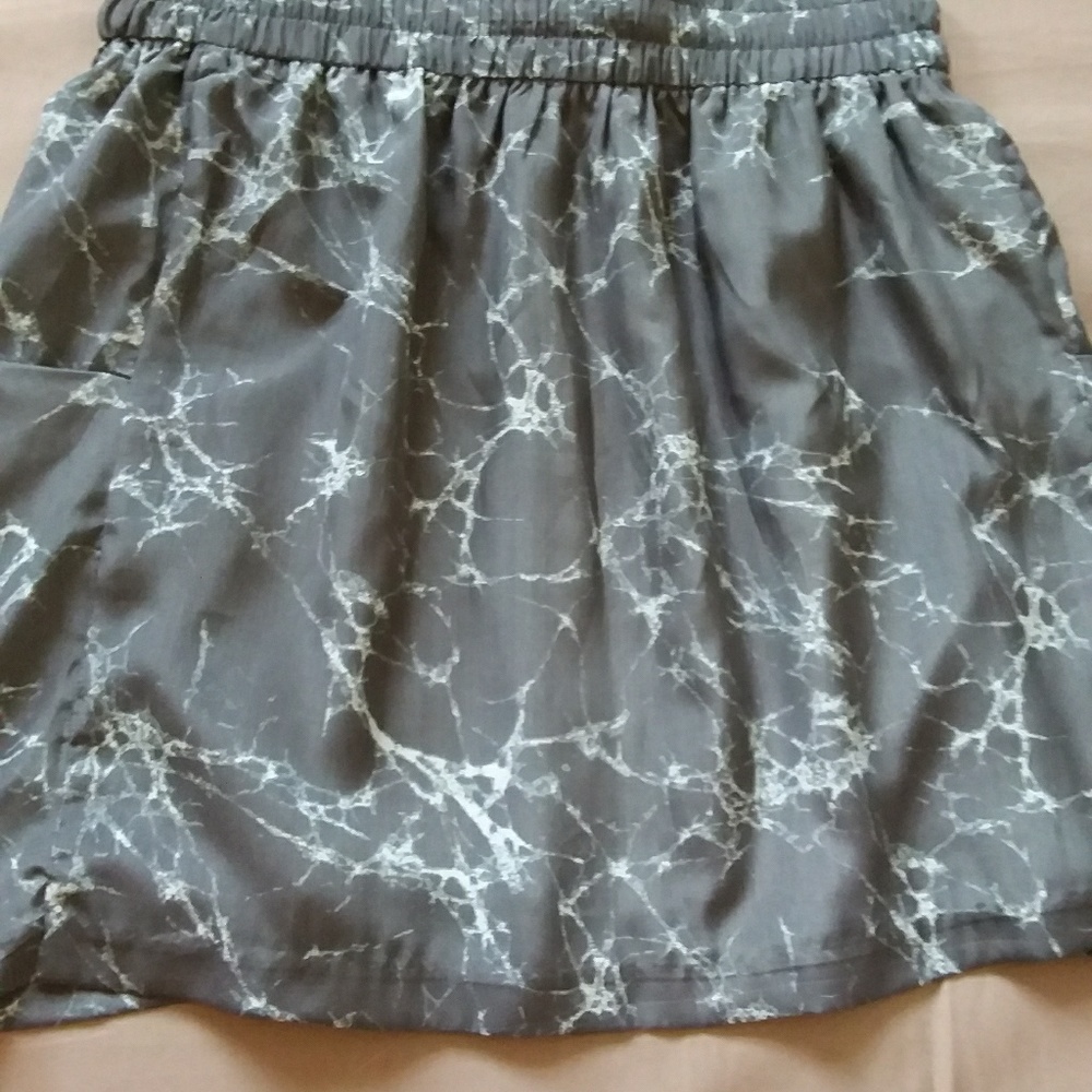 Skirt - Picture 4 of 4